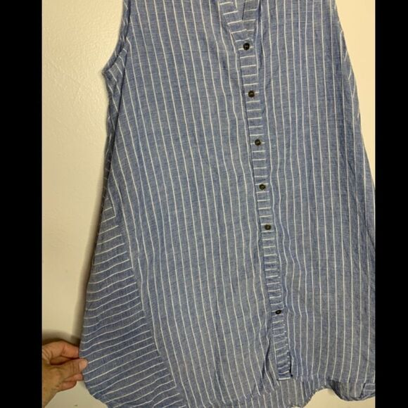 Umgee chambray stripe dress tunic. Medium - Picture 3 of 7